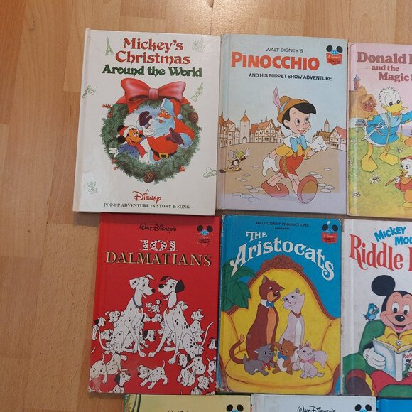 Vtg 1970s Disney's Wonderful World of Reading Hardcover Books - lot of 11 - Picture 2 of 4